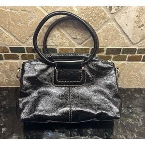 HOBO International Sheila Top Zip Crossbody in Black Small / Medium